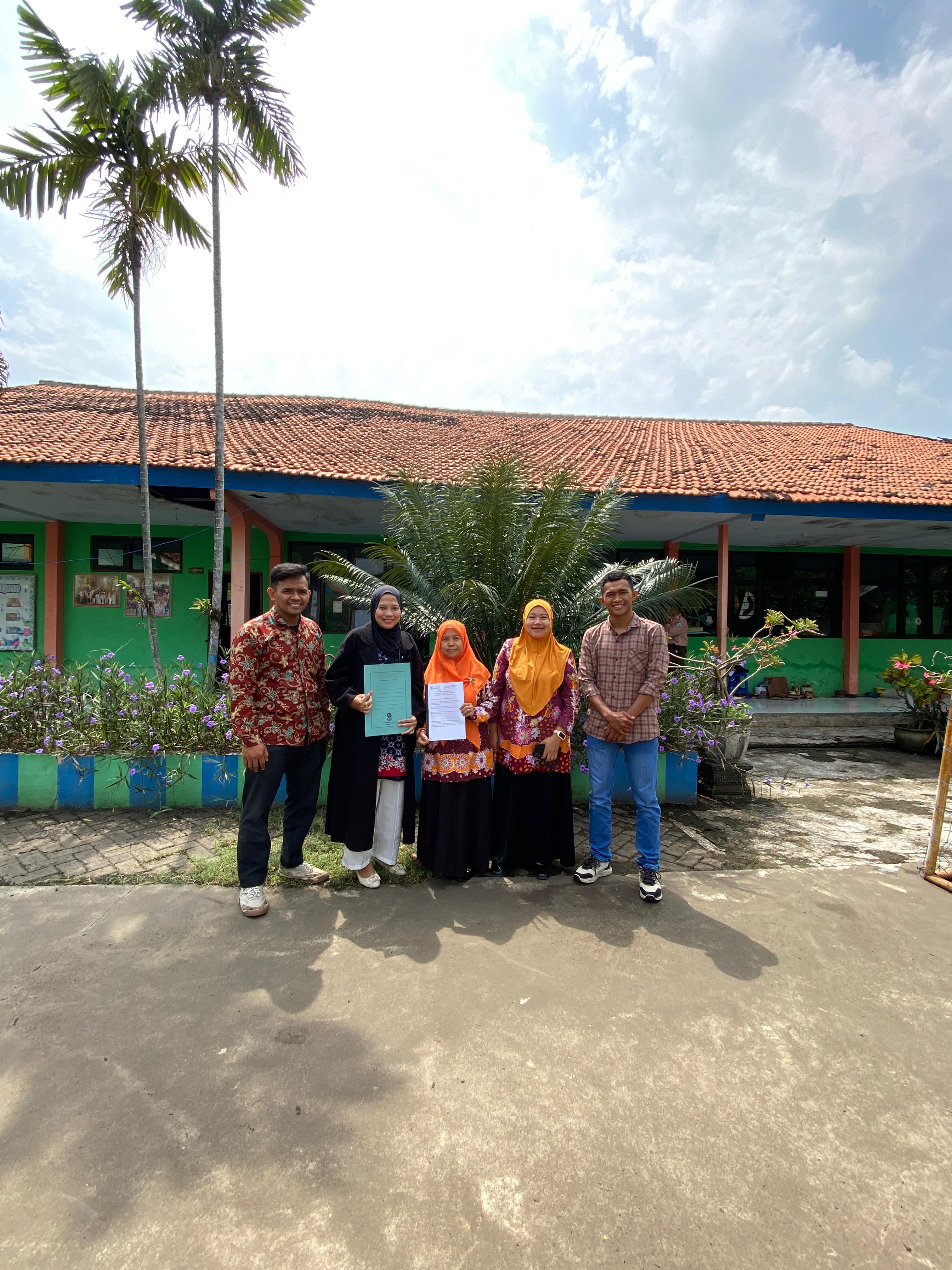 Bank Sampah Sari Asri Luncurkan Program “Sari Asri Goes to School”, Gandeng SMPN 1 Rejoso Sebagai Sekolah Mitra Pertama